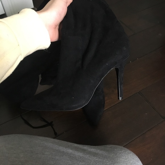 Heeled over the knee boots - Picture 5 of 6